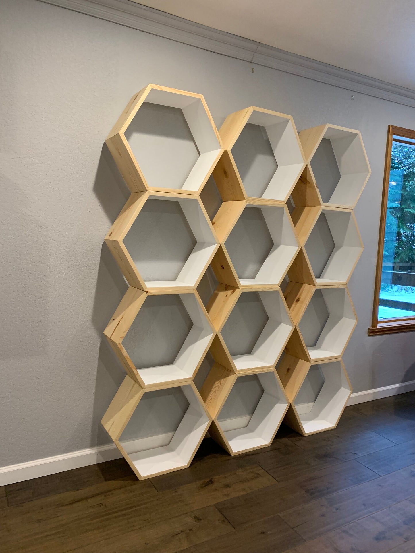 Set of 12 extra Large Hexagon Shelves, Two colors, Honeycomb Shelf, Honeycomb Shelves, Floating Hexagon Shelf, Floating Honeycomb Shelves